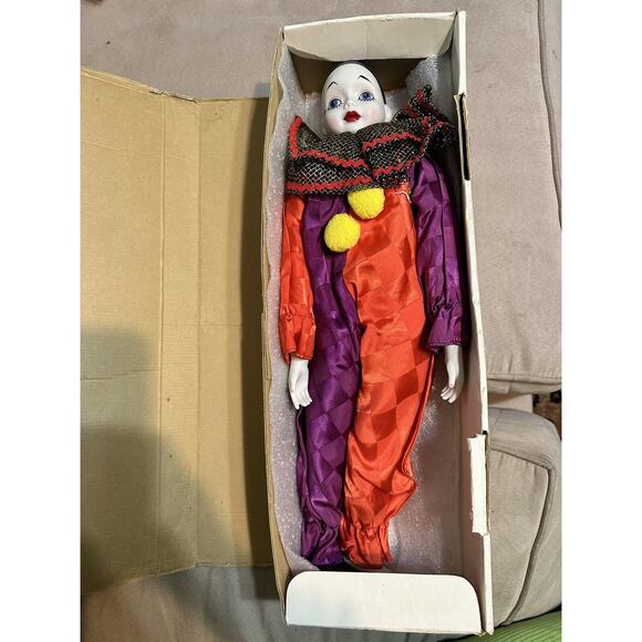 Collection De Poupees “le P’tit Pierrot” Doll designed by Madame Verte Sankyo - Picture 1 of 11